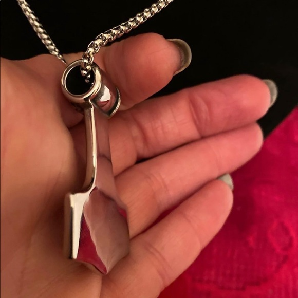 Limited! HD Men’s Necklace - Picture 3 of 4